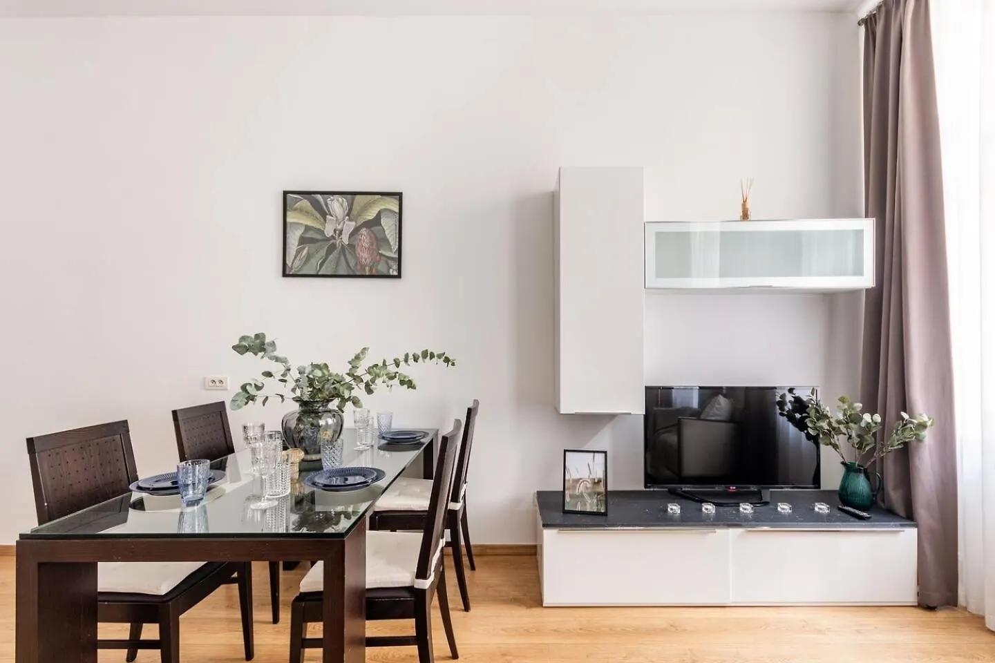 Place Of Grace - 50 Meters From Dancing House Prag Apartment