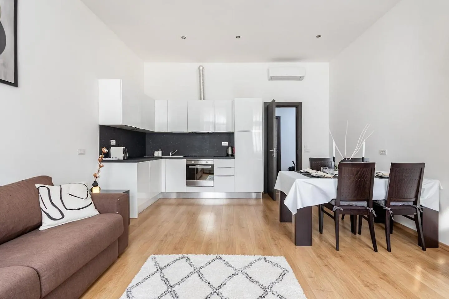 Apartamento Place Of Grace - 50 Meters From Dancing House Praga